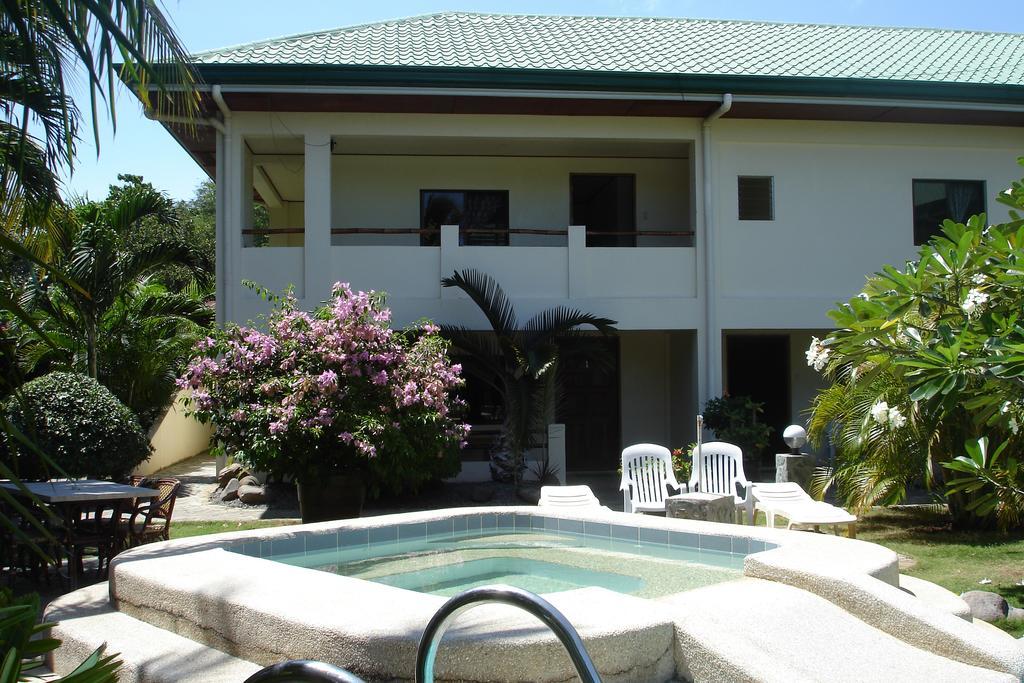 Resort Alona Swiss