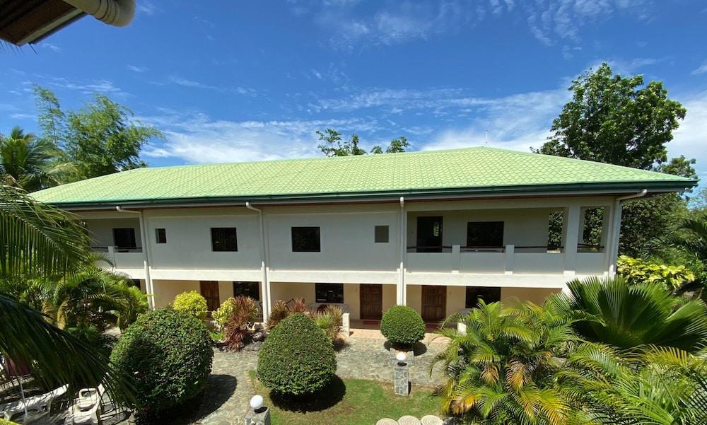 Alona Swiss Resort 3*