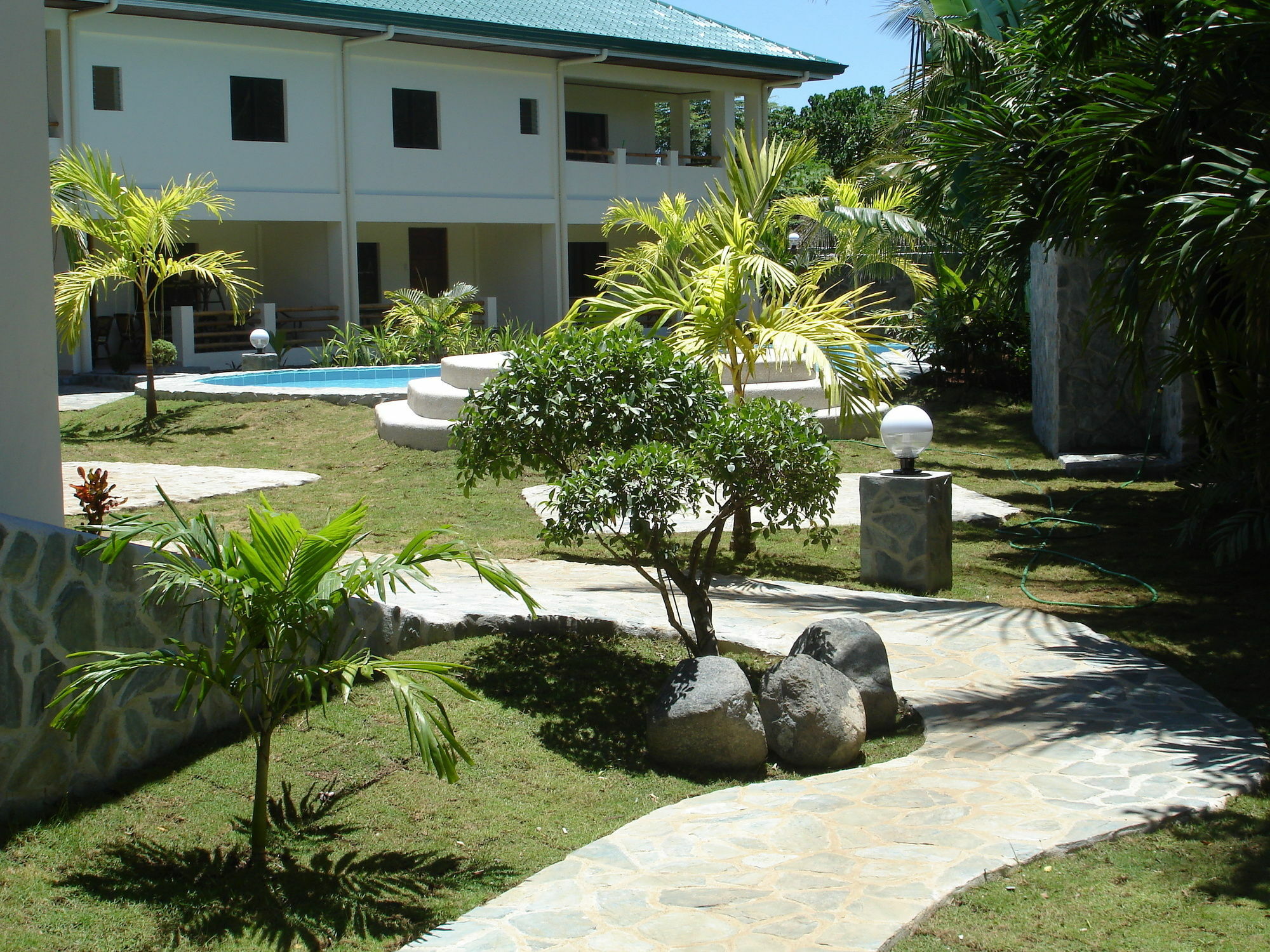 Alona Swiss Resort 3*